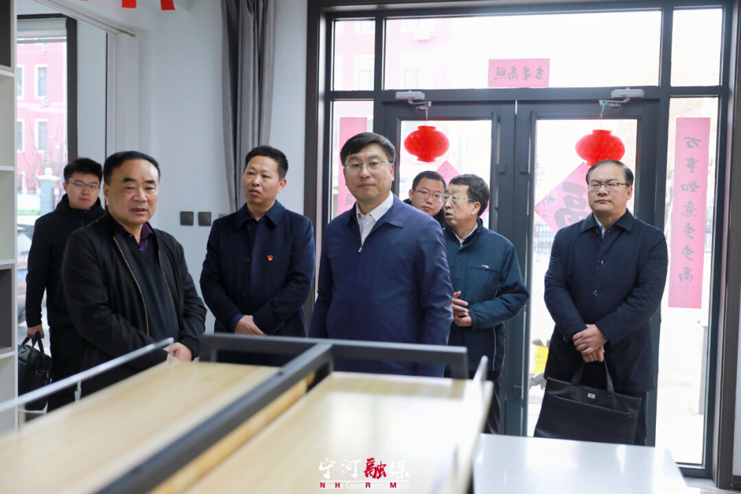 围绕科技创新产业焕新集聚科技资源培育创新动能白凤祥到区科技局科协